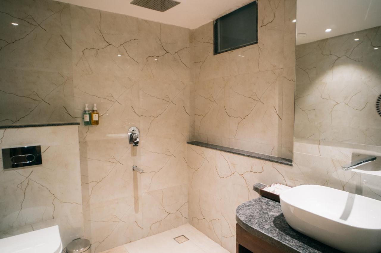 Playotel Premier Vijay Nagar Indore Exterior foto