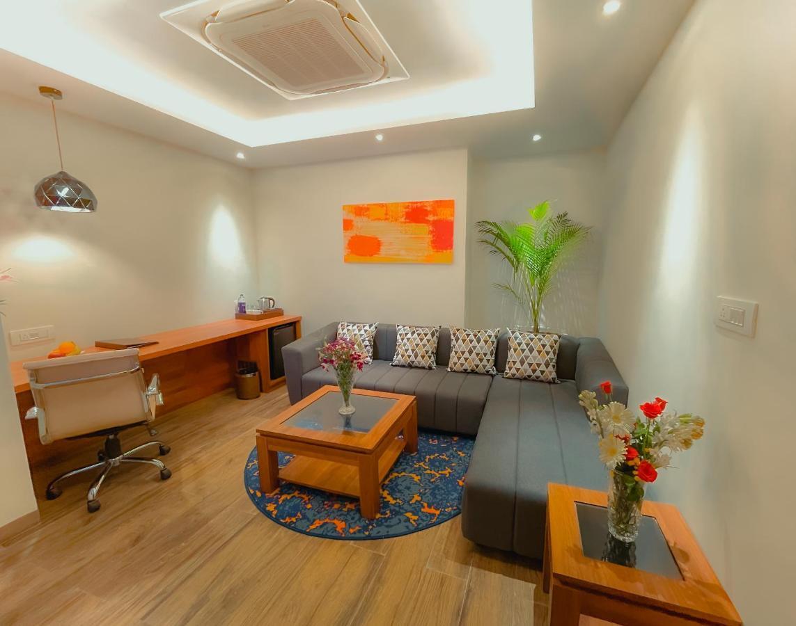 Playotel Premier Vijay Nagar Indore Exterior foto